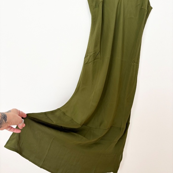 Gold hawk Classic sheer bottom Silk dress - Picture 3 of 5